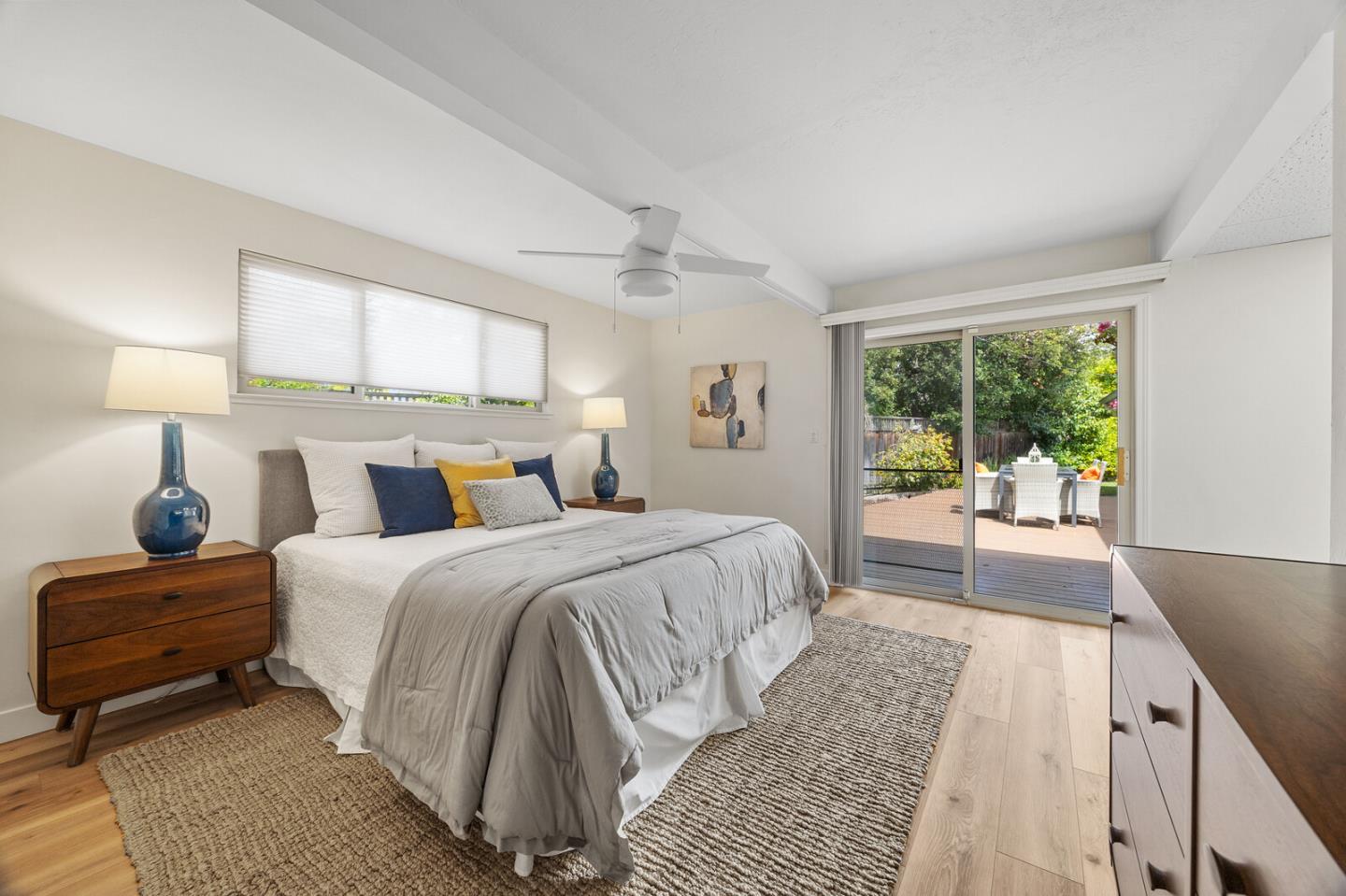 Detail Gallery Image 20 of 41 For 3868 Corina Way, Palo Alto,  CA 94303 - 3 Beds | 2 Baths