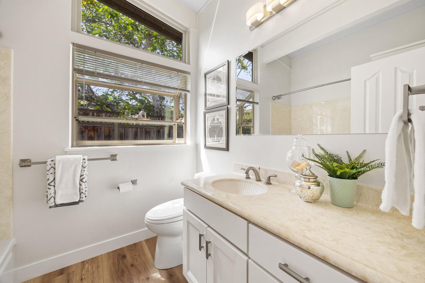 Detail Gallery Image 27 of 41 For 3868 Corina Way, Palo Alto,  CA 94303 - 3 Beds | 2 Baths
