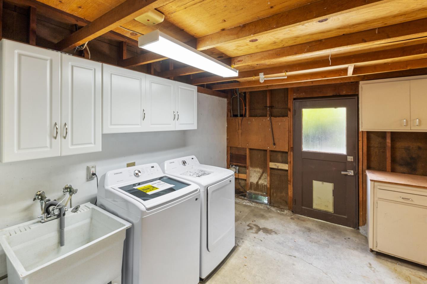 Detail Gallery Image 30 of 41 For 3868 Corina Way, Palo Alto,  CA 94303 - 3 Beds | 2 Baths