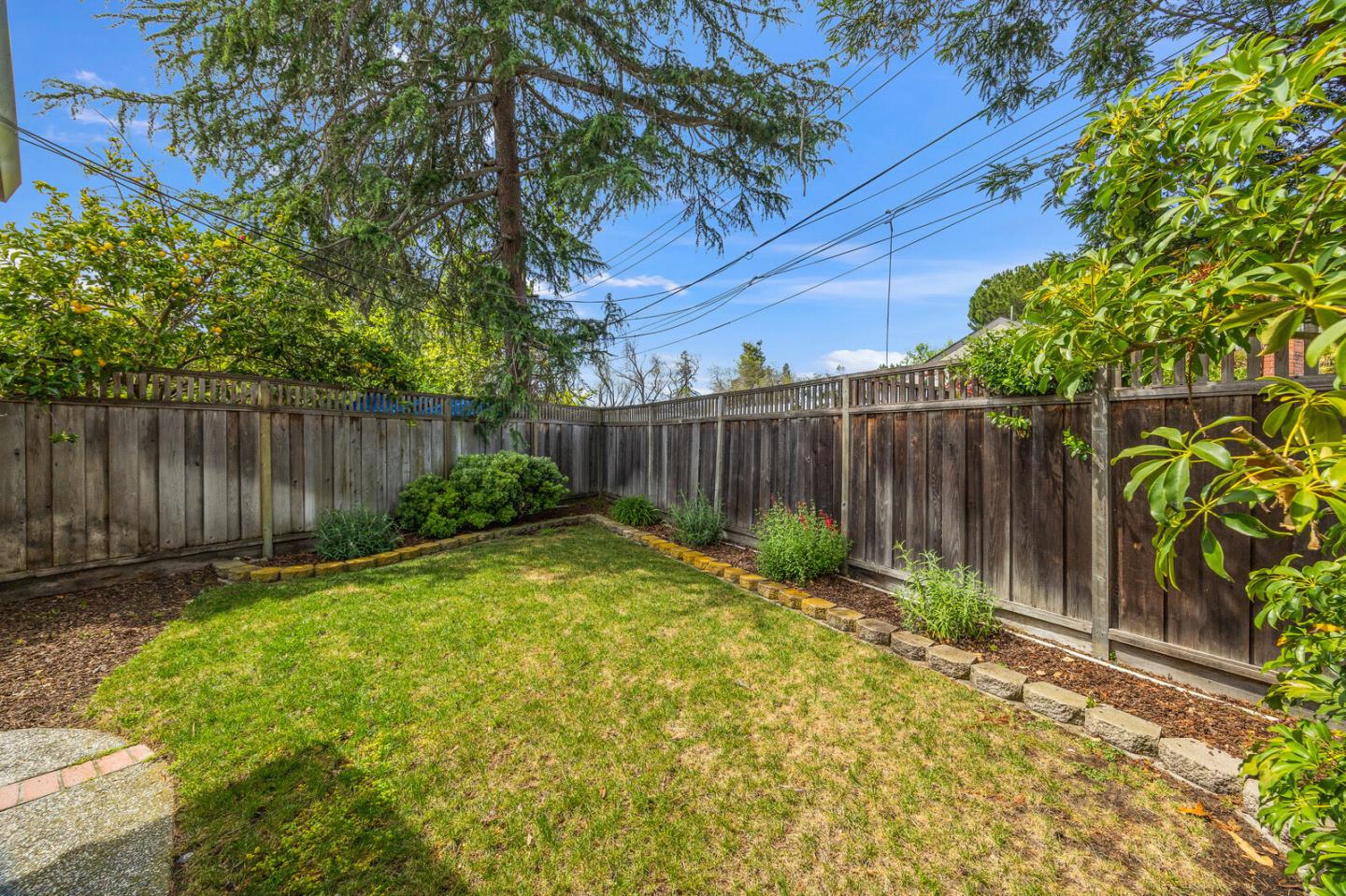 Detail Gallery Image 36 of 41 For 3868 Corina Way, Palo Alto,  CA 94303 - 3 Beds | 2 Baths