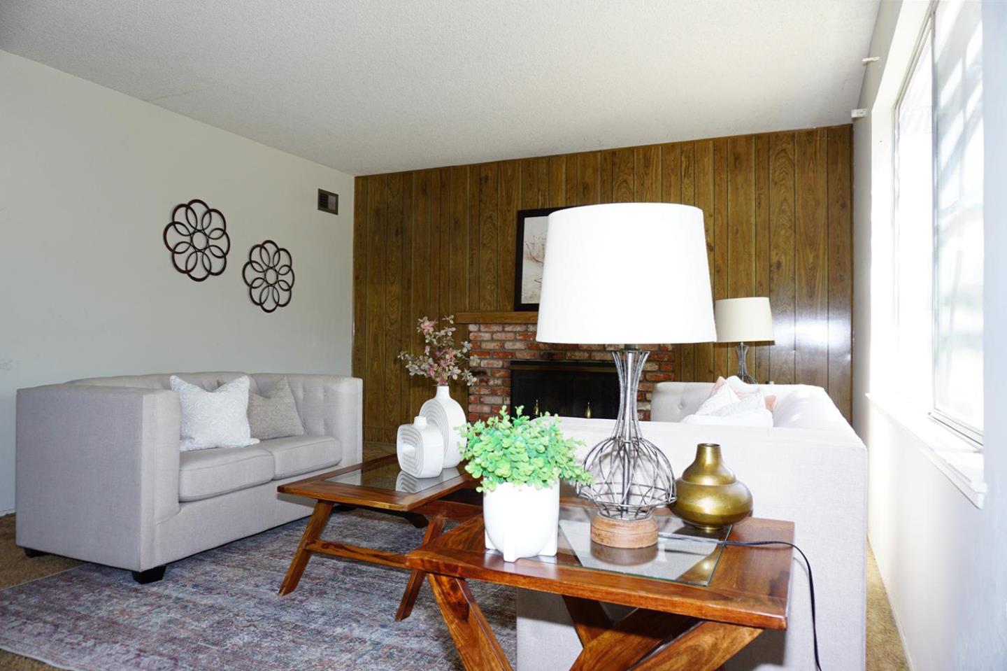 Detail Gallery Image 2 of 15 For 3282 Loma Alta Dr, Santa Clara,  CA 95051 - 4 Beds | 2 Baths