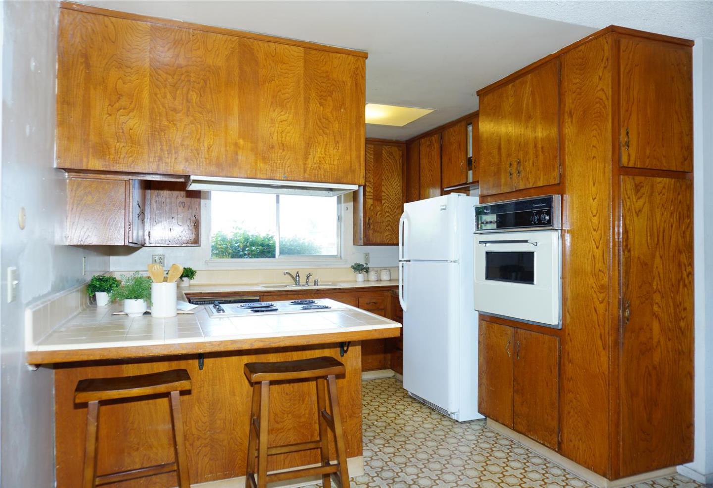 Detail Gallery Image 5 of 15 For 3282 Loma Alta Dr, Santa Clara,  CA 95051 - 4 Beds | 2 Baths