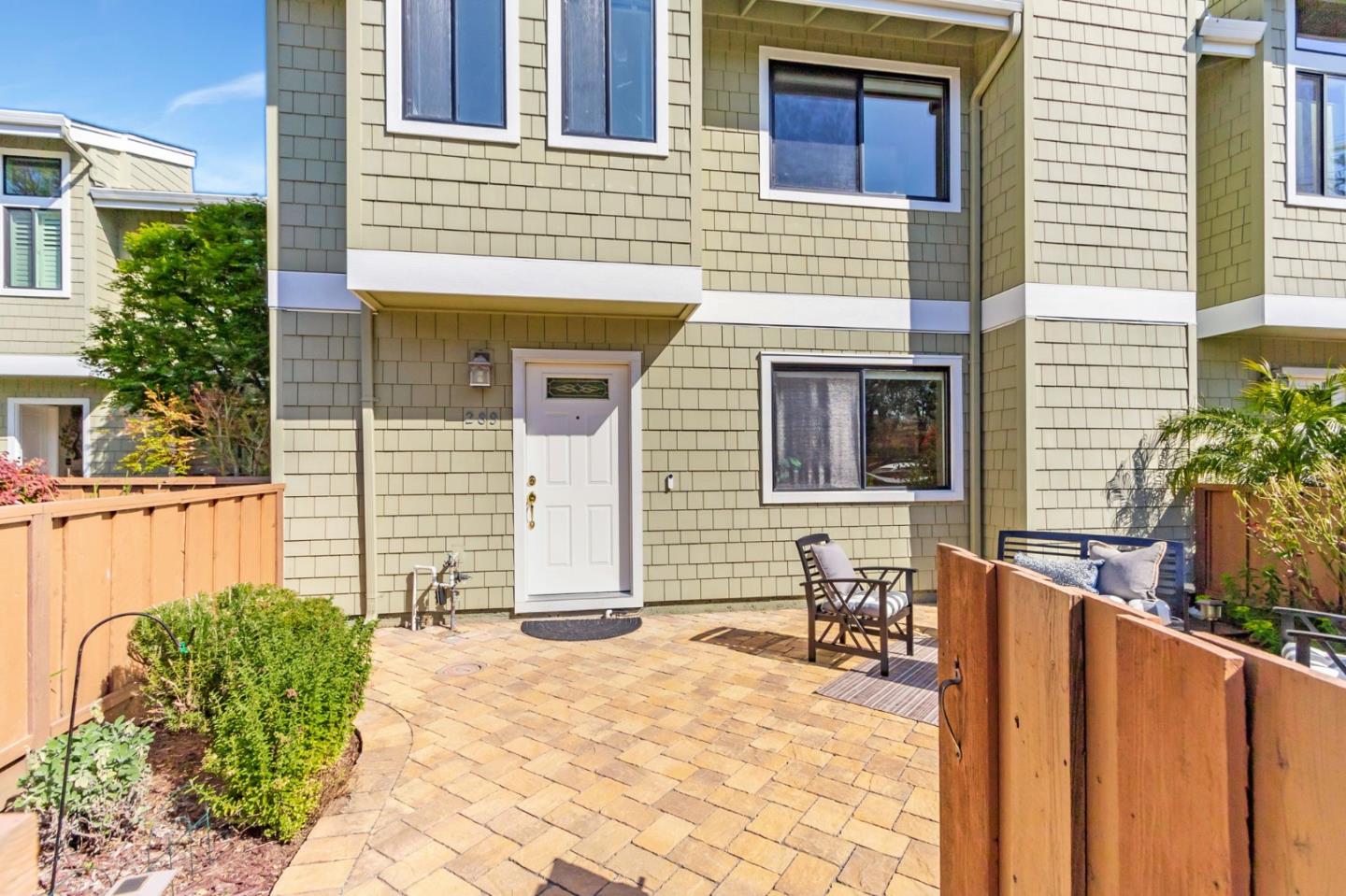 Detail Gallery Image 2 of 29 For 289 De Soto Dr, Los Gatos,  CA 95032 - 2 Beds | 2/1 Baths