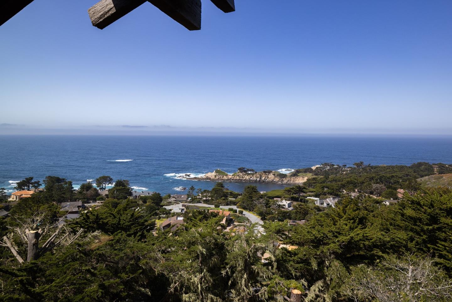 Detail Gallery Image 16 of 21 For 199 Upper Walden Rd, Carmel,  CA 93923 - 3 Beds | 2/1 Baths