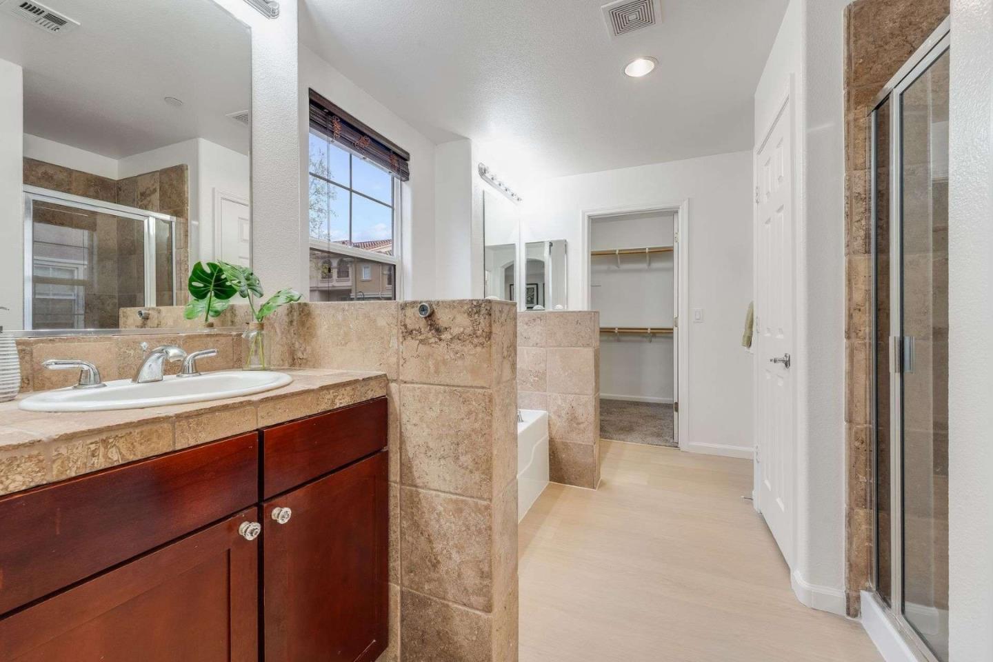 Detail Gallery Image 22 of 47 For 545 Adeline Ave, San Jose,  CA 95136 - 2 Beds | 1/1 Baths