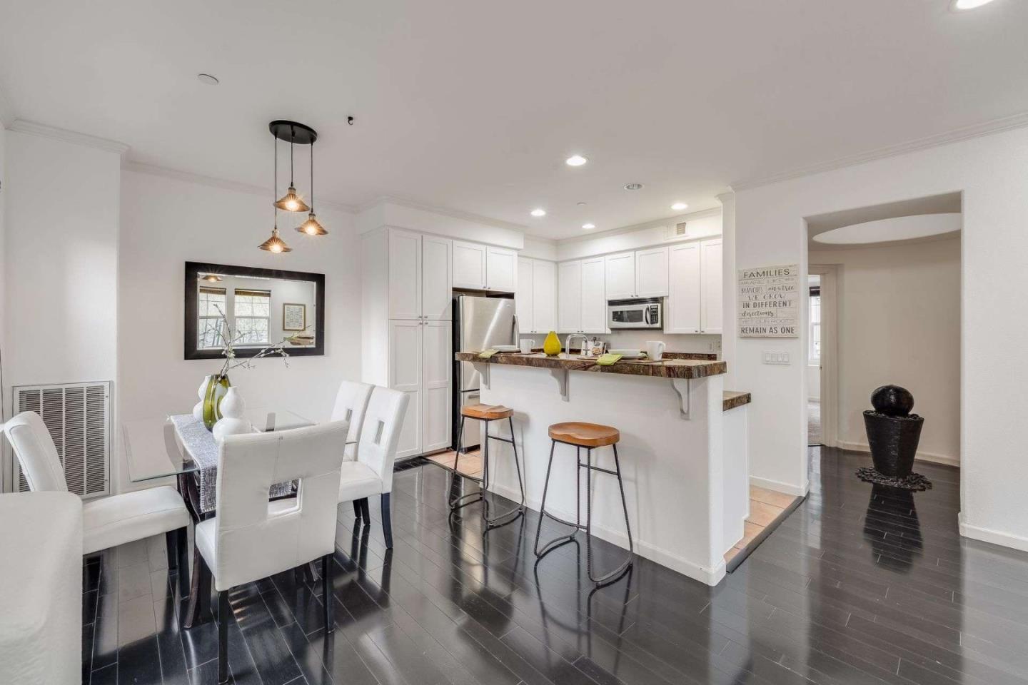 Detail Gallery Image 4 of 47 For 545 Adeline Ave, San Jose,  CA 95136 - 2 Beds | 1/1 Baths