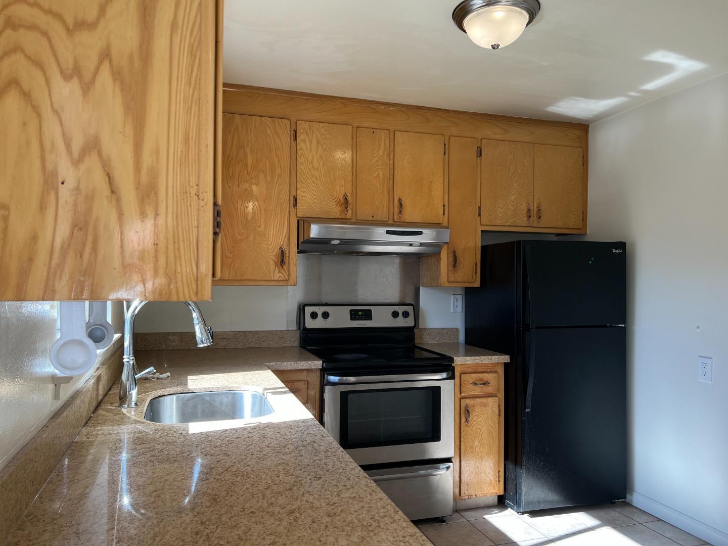 Detail Gallery Image 22 of 35 For Broadway, Millbrae,  CA 94030 - – Beds | – Baths