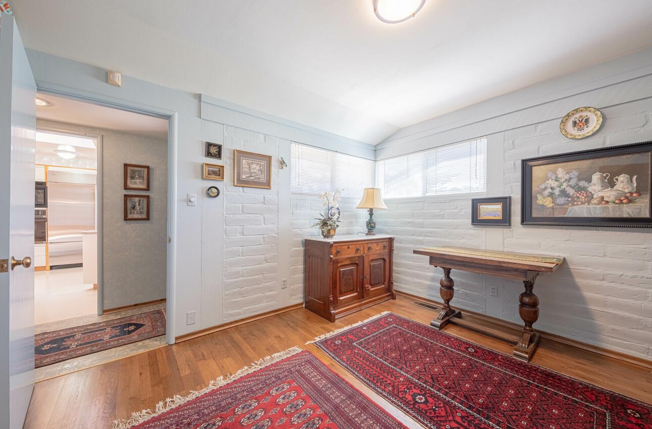 Detail Gallery Image 16 of 25 For 800 Adair Pl, Del Rey Oaks,  CA 93940 - 3 Beds | 1/1 Baths