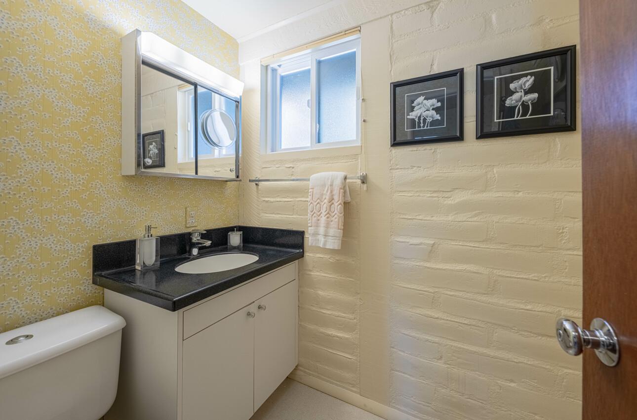 Detail Gallery Image 20 of 25 For 800 Adair Pl, Del Rey Oaks,  CA 93940 - 3 Beds | 1/1 Baths