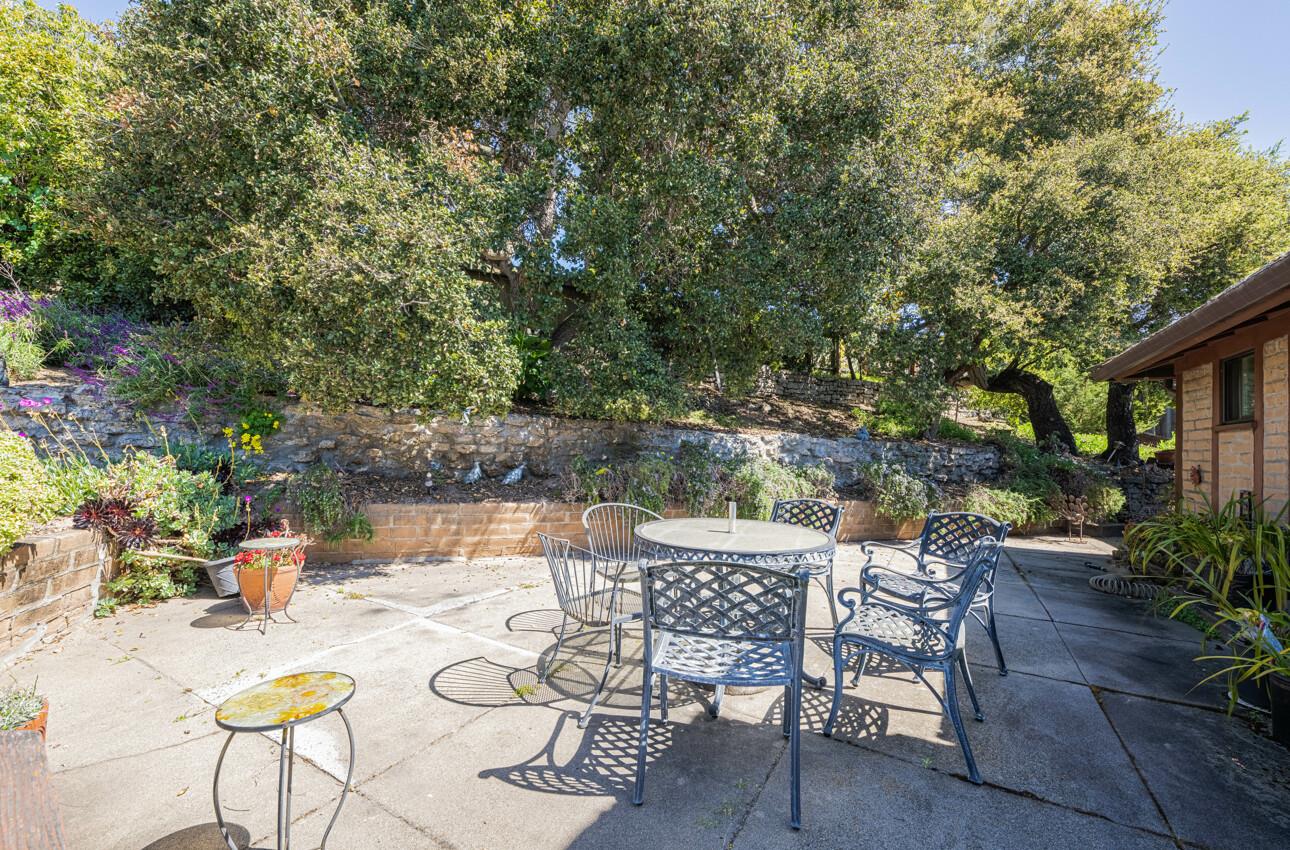 Detail Gallery Image 7 of 25 For 800 Adair Pl, Del Rey Oaks,  CA 93940 - 3 Beds | 1/1 Baths