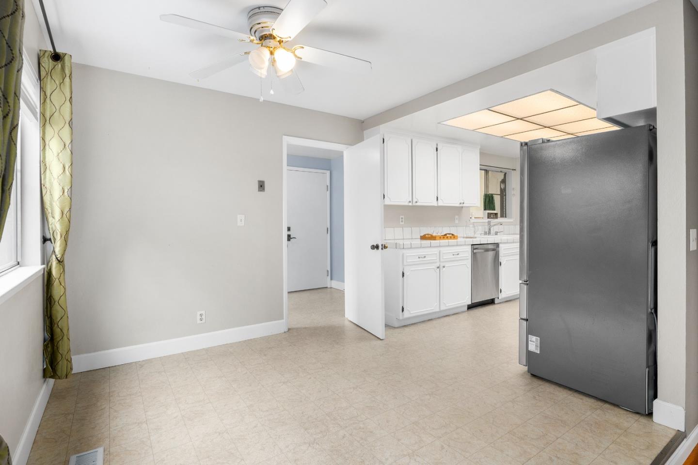 Detail Gallery Image 10 of 28 For 4068 Casa Grande Way, San Jose,  CA 95118 - 3 Beds | 2 Baths