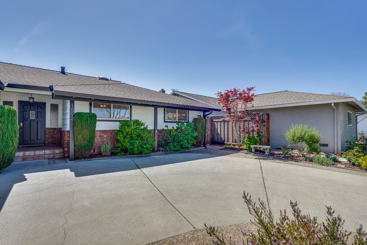 Detail Gallery Image 16 of 103 For 1592 Chambers Dr, San Jose,  CA 95118 - 4 Beds | 2/1 Baths