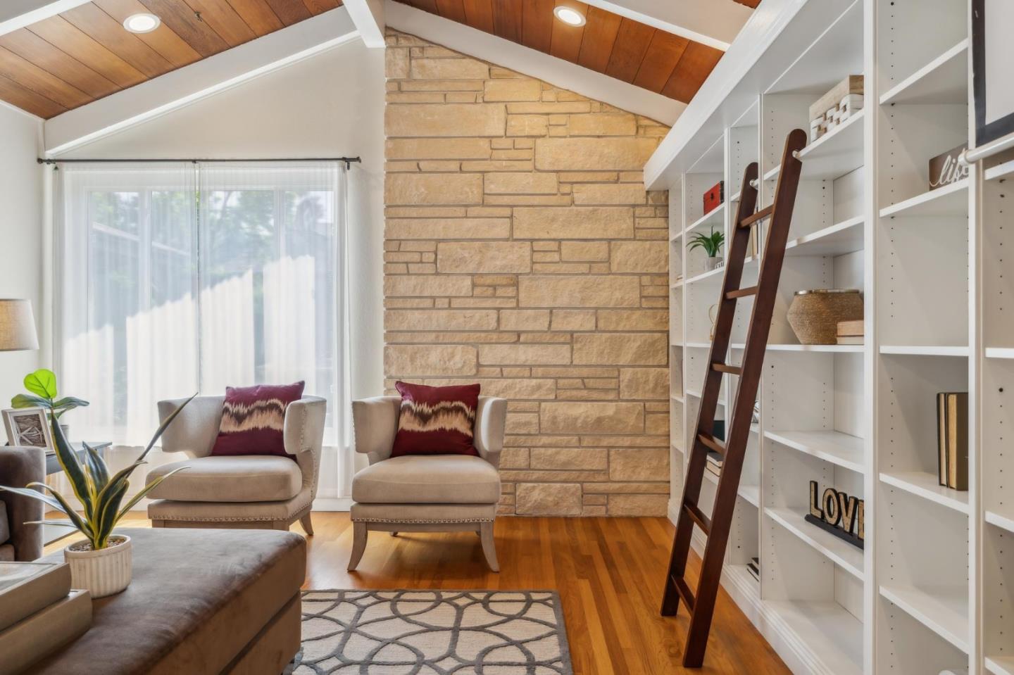 Detail Gallery Image 28 of 103 For 1592 Chambers Dr, San Jose,  CA 95118 - 4 Beds | 2/1 Baths