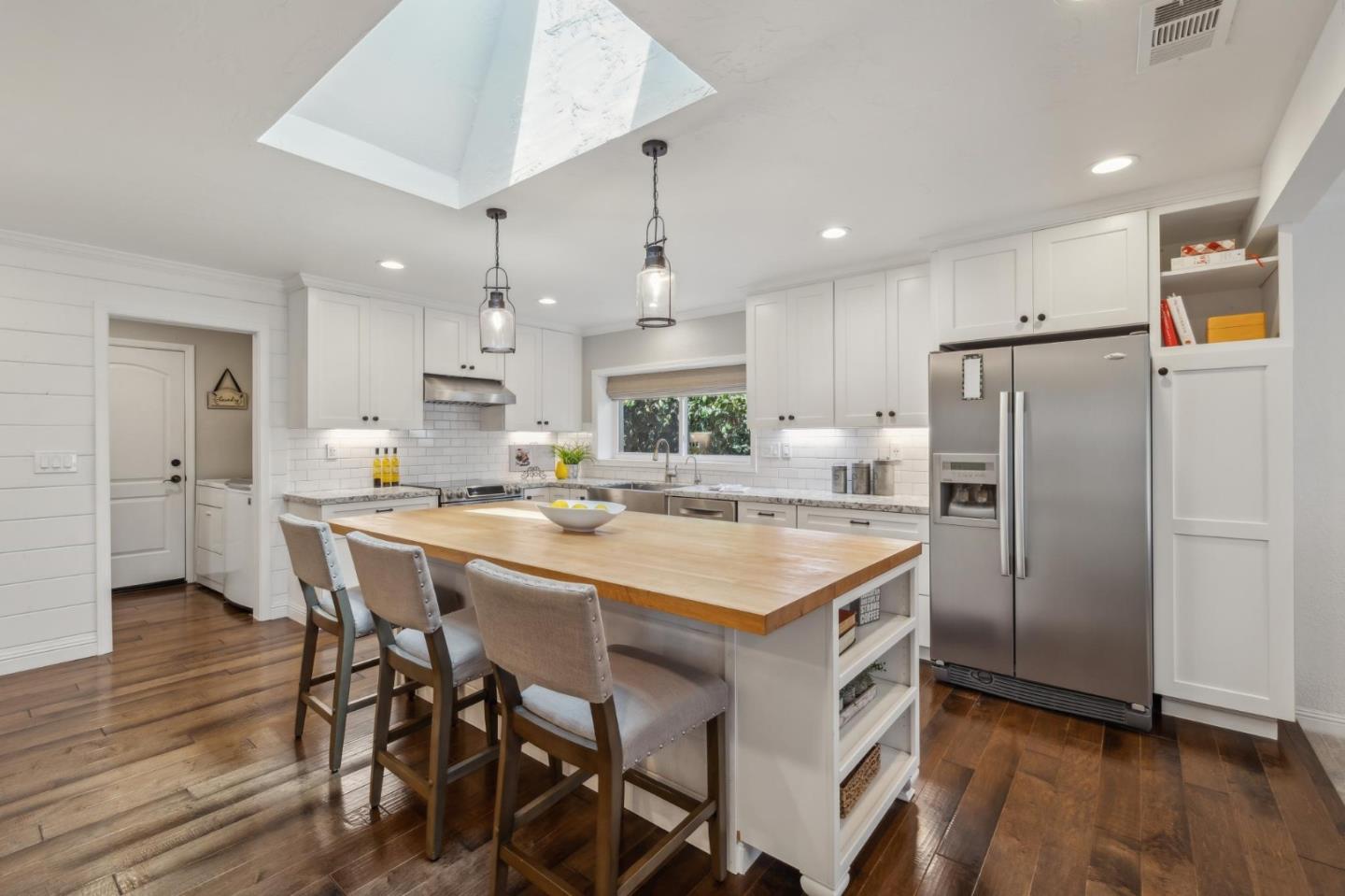 Detail Gallery Image 36 of 103 For 1592 Chambers Dr, San Jose,  CA 95118 - 4 Beds | 2/1 Baths