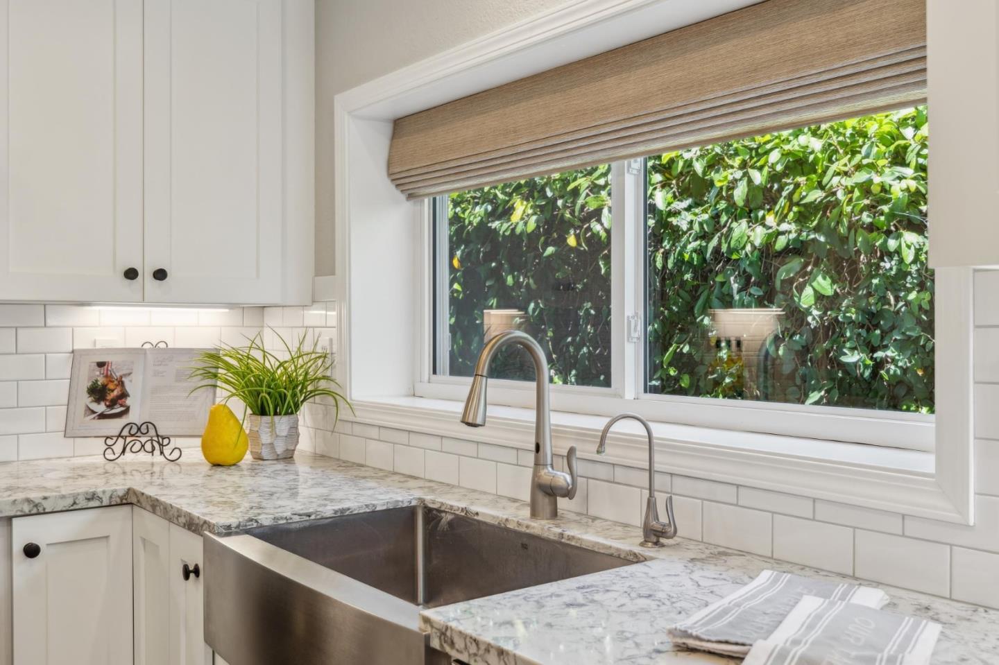 Detail Gallery Image 39 of 103 For 1592 Chambers Dr, San Jose,  CA 95118 - 4 Beds | 2/1 Baths