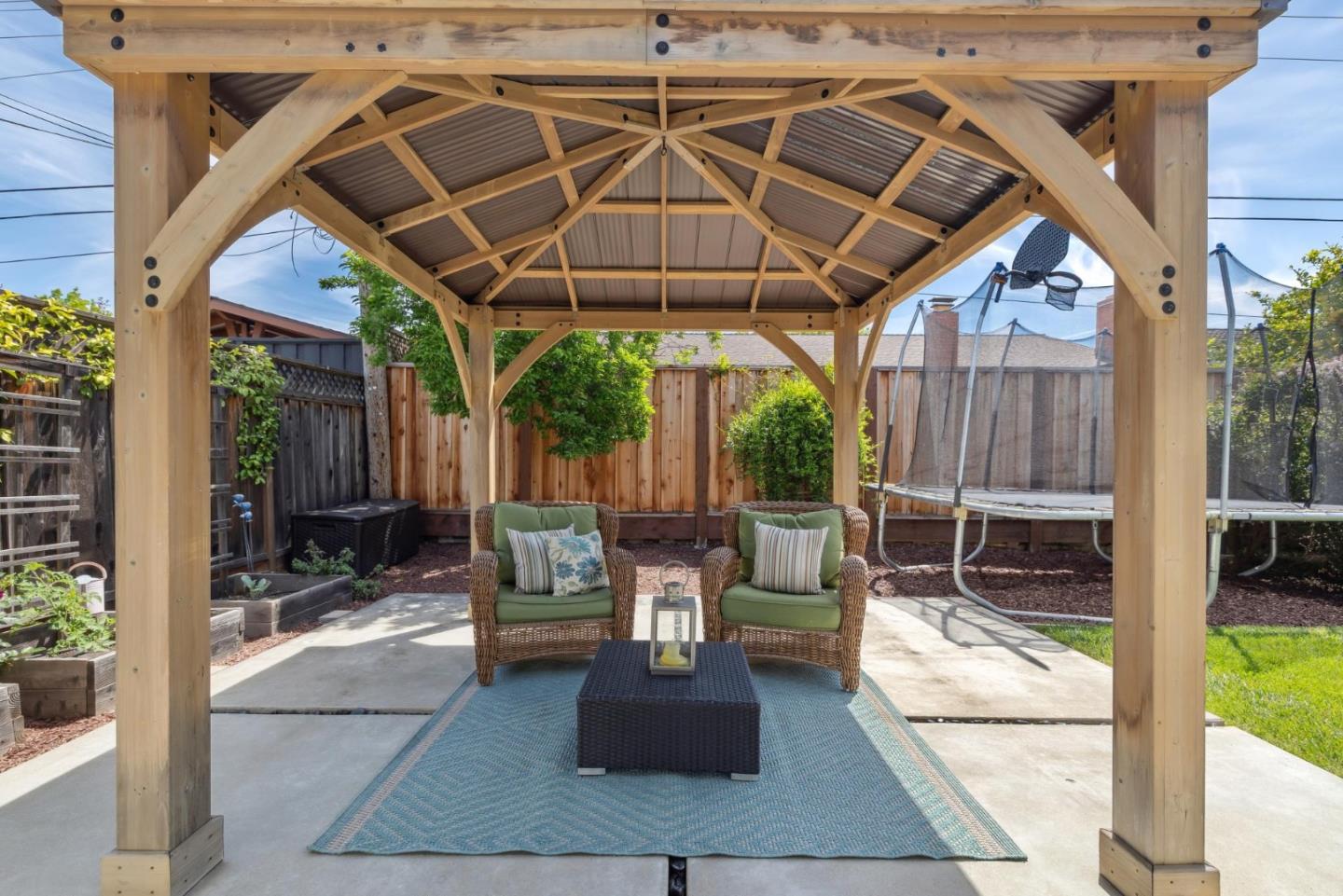 Detail Gallery Image 77 of 103 For 1592 Chambers Dr, San Jose,  CA 95118 - 4 Beds | 2/1 Baths