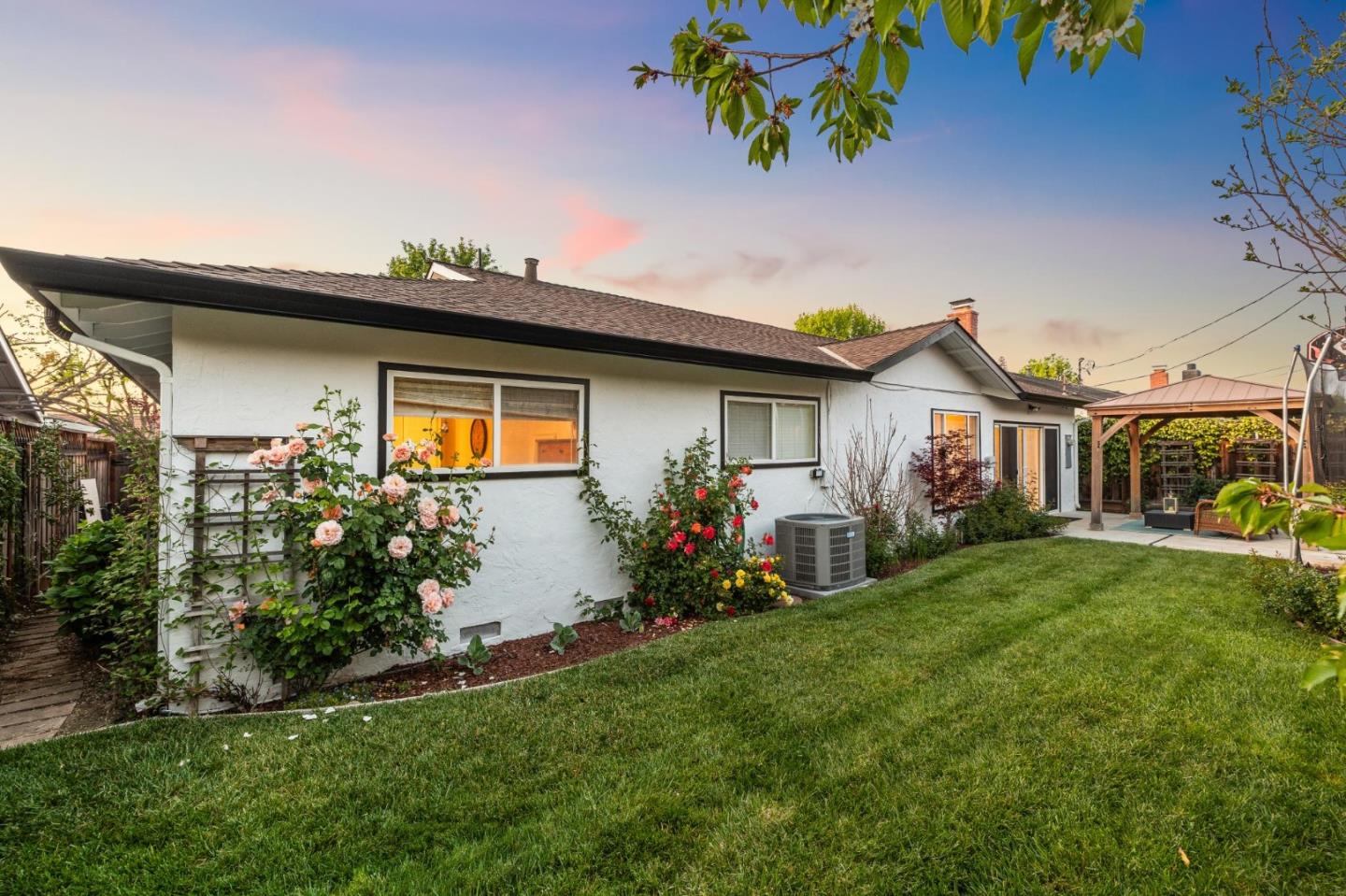Detail Gallery Image 98 of 103 For 1592 Chambers Dr, San Jose,  CA 95118 - 4 Beds | 2/1 Baths