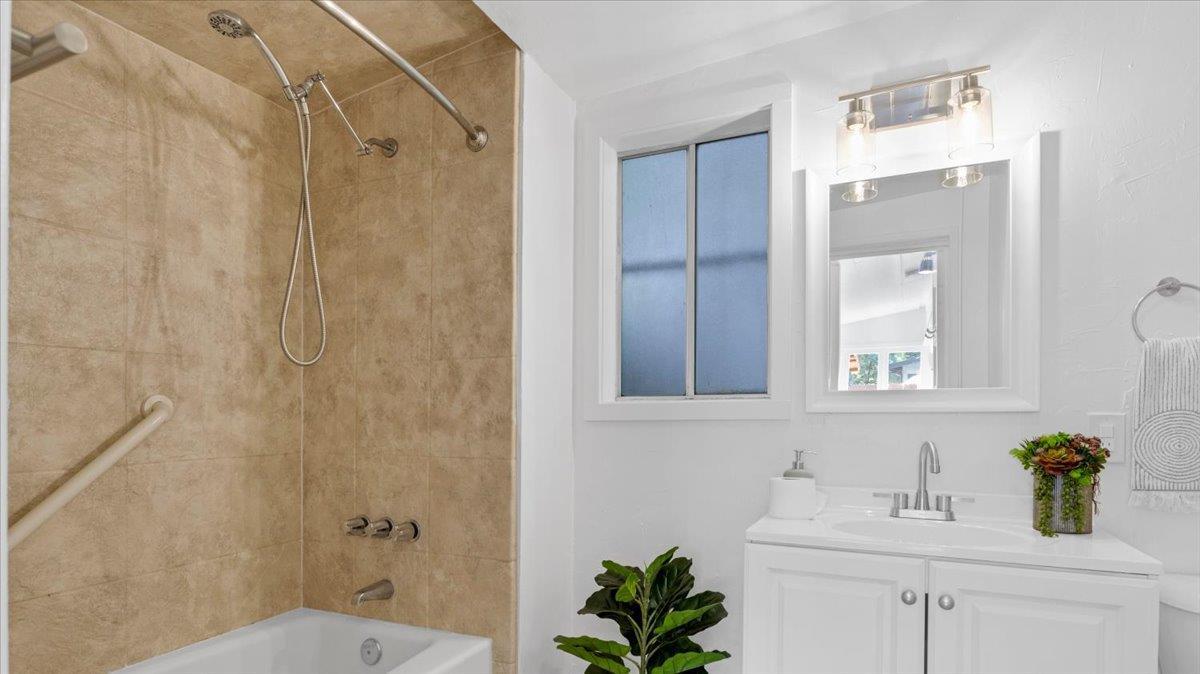 Detail Gallery Image 14 of 24 For 12125 Irwin Way, Boulder Creek,  CA 95006 - 1 Beds | 1 Baths