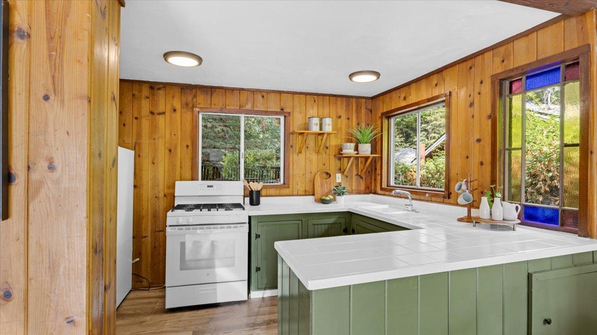 Detail Gallery Image 8 of 24 For 12125 Irwin Way, Boulder Creek,  CA 95006 - 1 Beds | 1 Baths