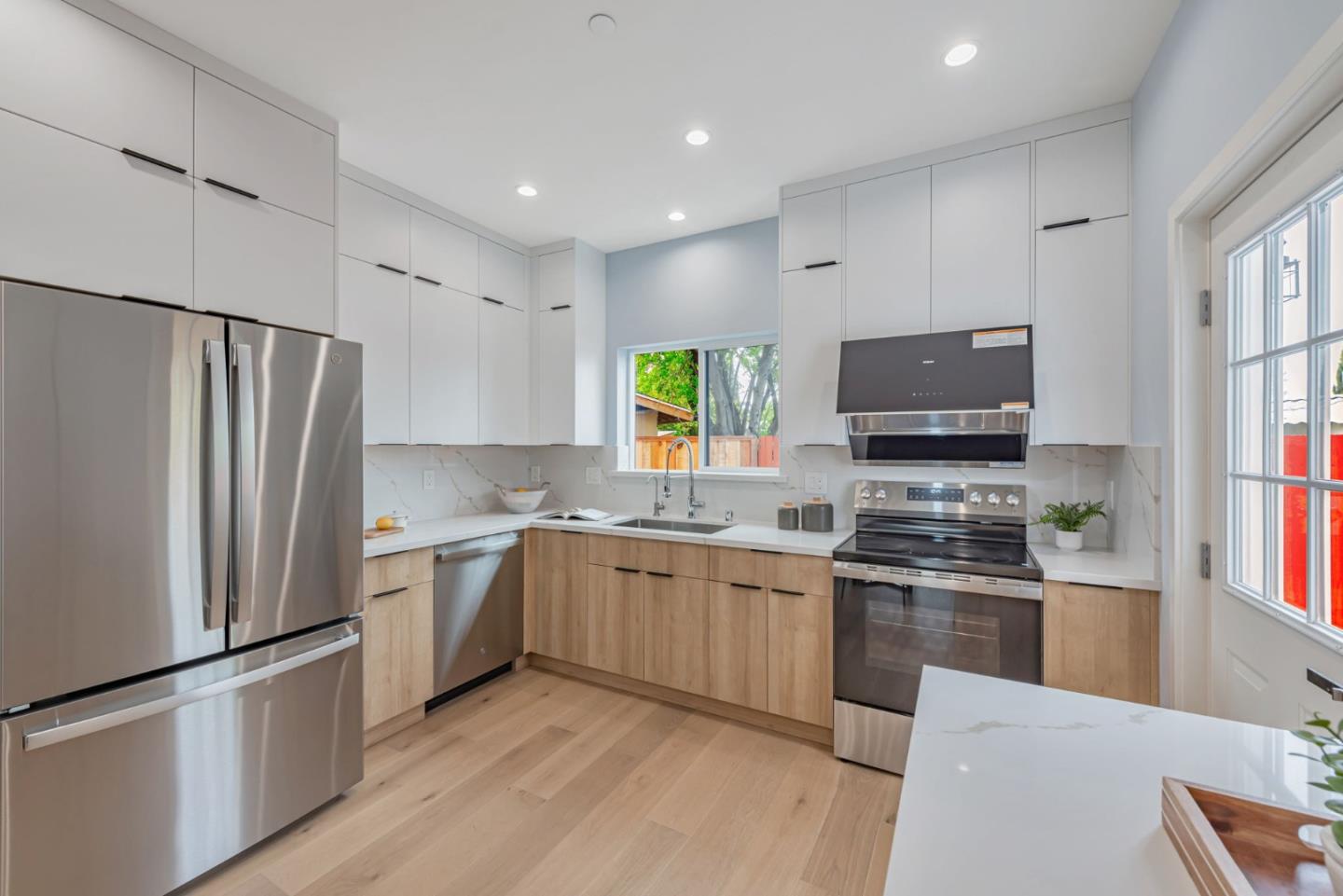Detail Gallery Image 10 of 42 For 2514 Parkland Ct, Santa Clara,  CA 95051 - 5 Beds | 4 Baths