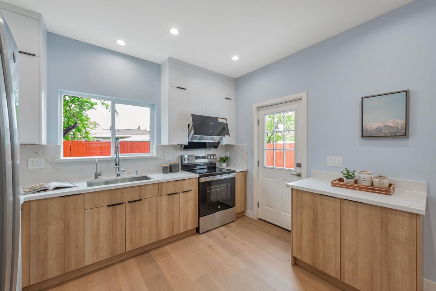 Detail Gallery Image 9 of 42 For 2514 Parkland Ct, Santa Clara,  CA 95051 - 5 Beds | 4 Baths