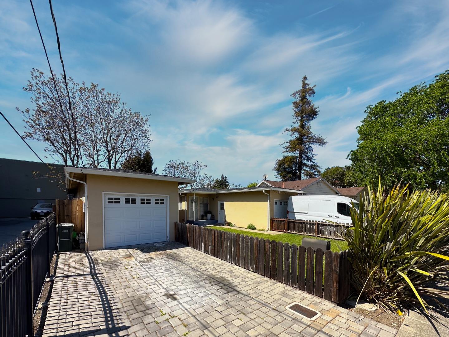 Detail Gallery Image 6 of 6 For 31 Berkshire Ave, Redwood City,  CA 94063 - – Beds | – Baths