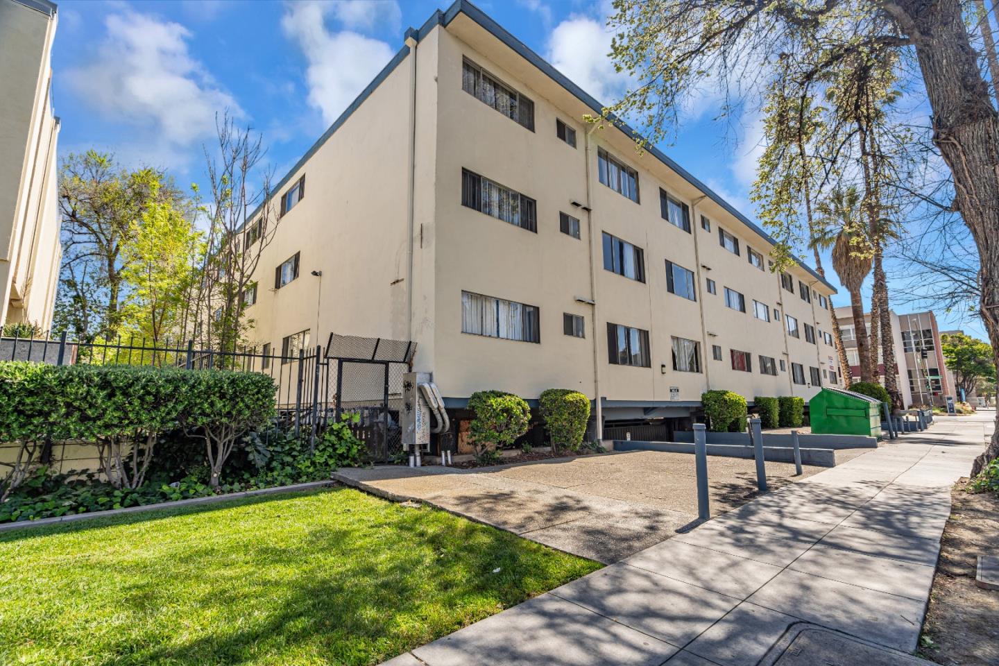 Detail Gallery Image 2 of 20 For 315 E San Fernando St, San Jose,  CA 95112 - – Beds | – Baths