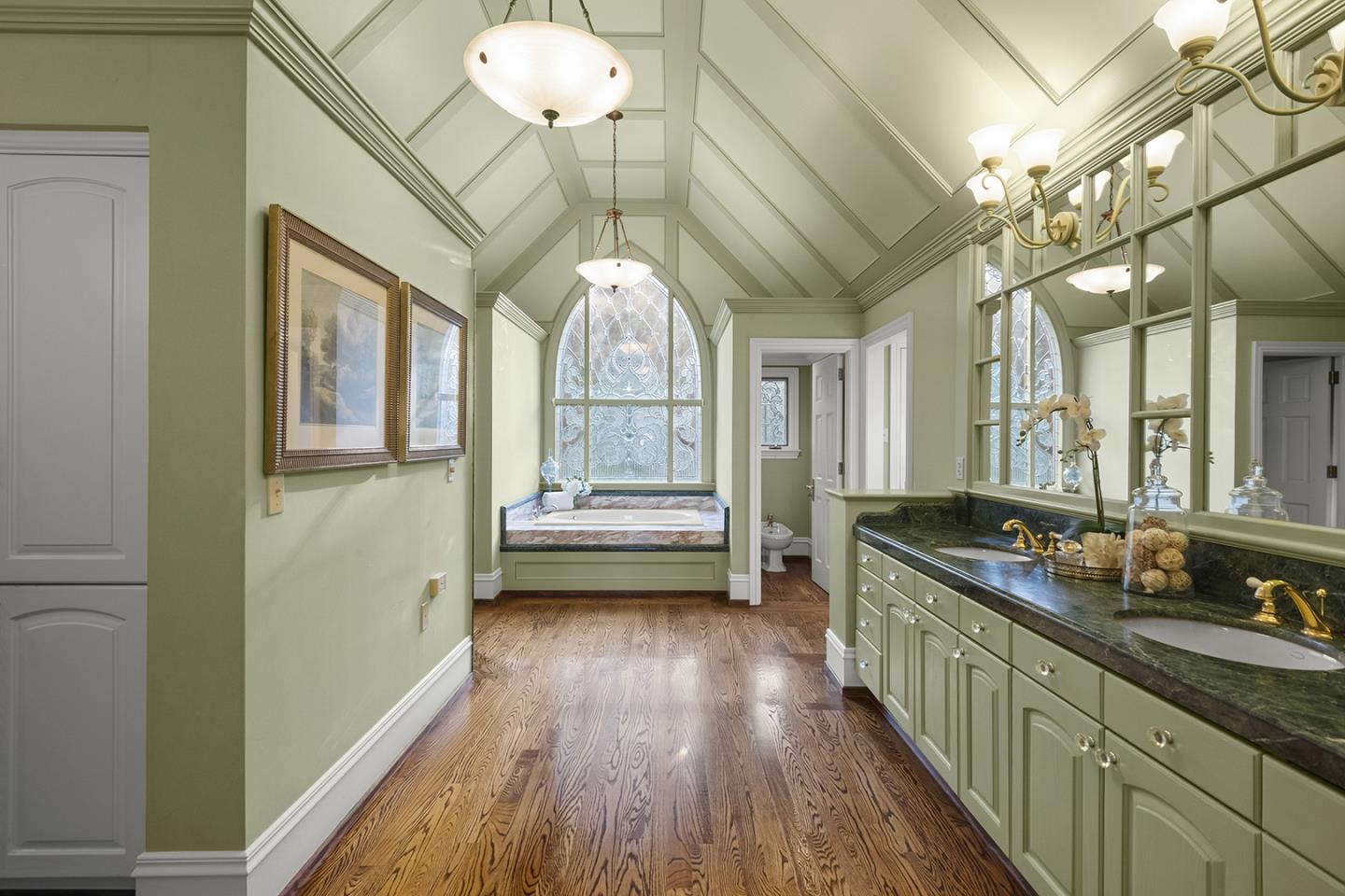 Detail Gallery Image 37 of 68 For 12359 Farr Ranch Rd, Saratoga,  CA 95070 - 4 Beds | 3/2 Baths