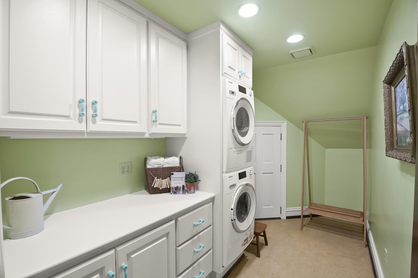 Detail Gallery Image 50 of 68 For 12359 Farr Ranch Rd, Saratoga,  CA 95070 - 4 Beds | 3/2 Baths