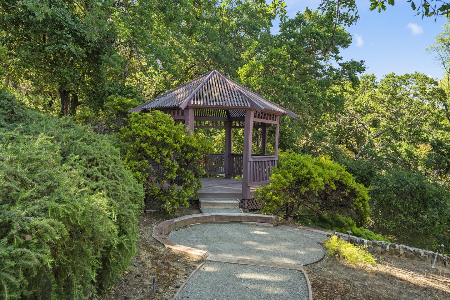 Detail Gallery Image 54 of 68 For 12359 Farr Ranch Rd, Saratoga,  CA 95070 - 4 Beds | 3/2 Baths
