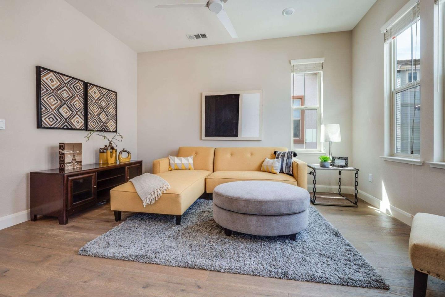 Detail Gallery Image 13 of 41 For 1573 Hidden Creek Ln, Milpitas,  CA 95035 - 4 Beds | 3/1 Baths
