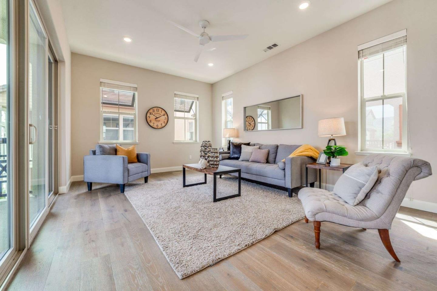 Detail Gallery Image 16 of 41 For 1573 Hidden Creek Ln, Milpitas,  CA 95035 - 4 Beds | 3/1 Baths