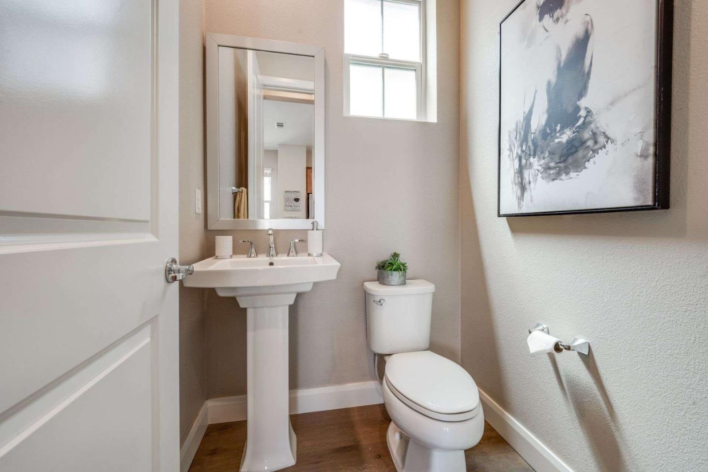 Detail Gallery Image 20 of 41 For 1573 Hidden Creek Ln, Milpitas,  CA 95035 - 4 Beds | 3/1 Baths
