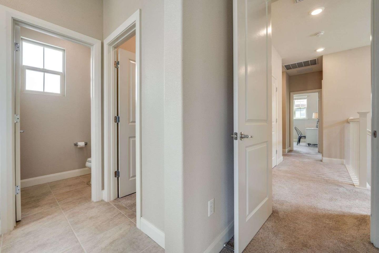 Detail Gallery Image 30 of 41 For 1573 Hidden Creek Ln, Milpitas,  CA 95035 - 4 Beds | 3/1 Baths