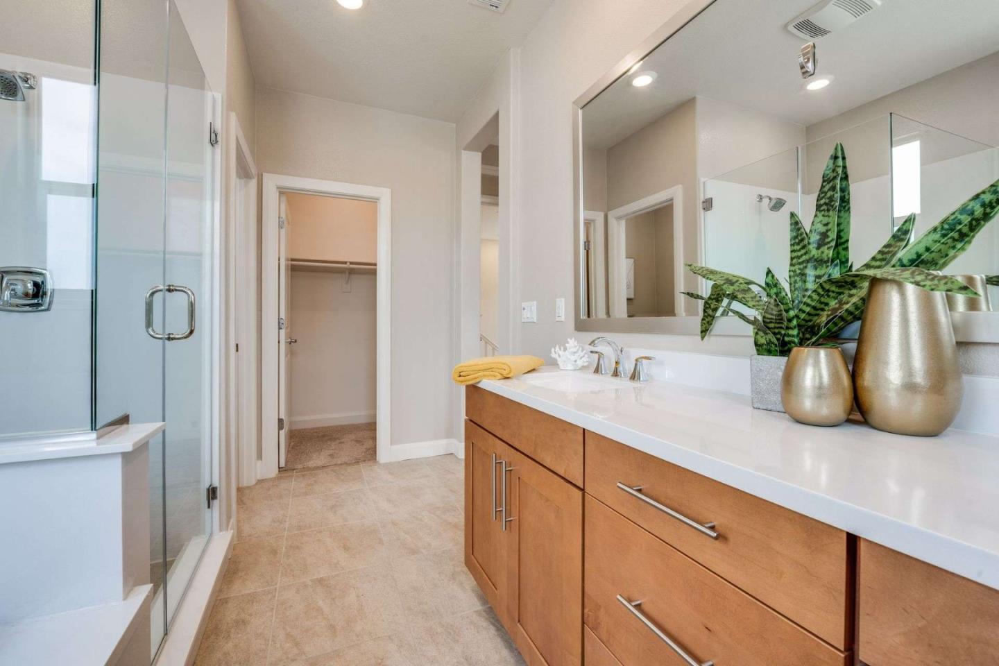 Detail Gallery Image 33 of 41 For 1573 Hidden Creek Ln, Milpitas,  CA 95035 - 4 Beds | 3/1 Baths
