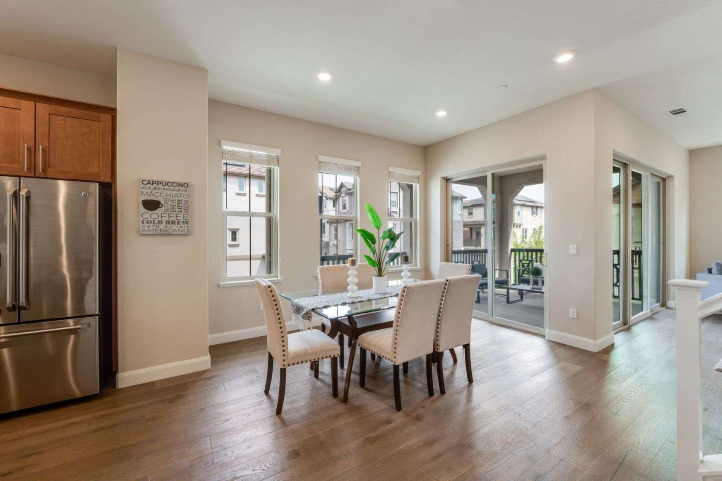 Detail Gallery Image 8 of 41 For 1573 Hidden Creek Ln, Milpitas,  CA 95035 - 4 Beds | 3/1 Baths