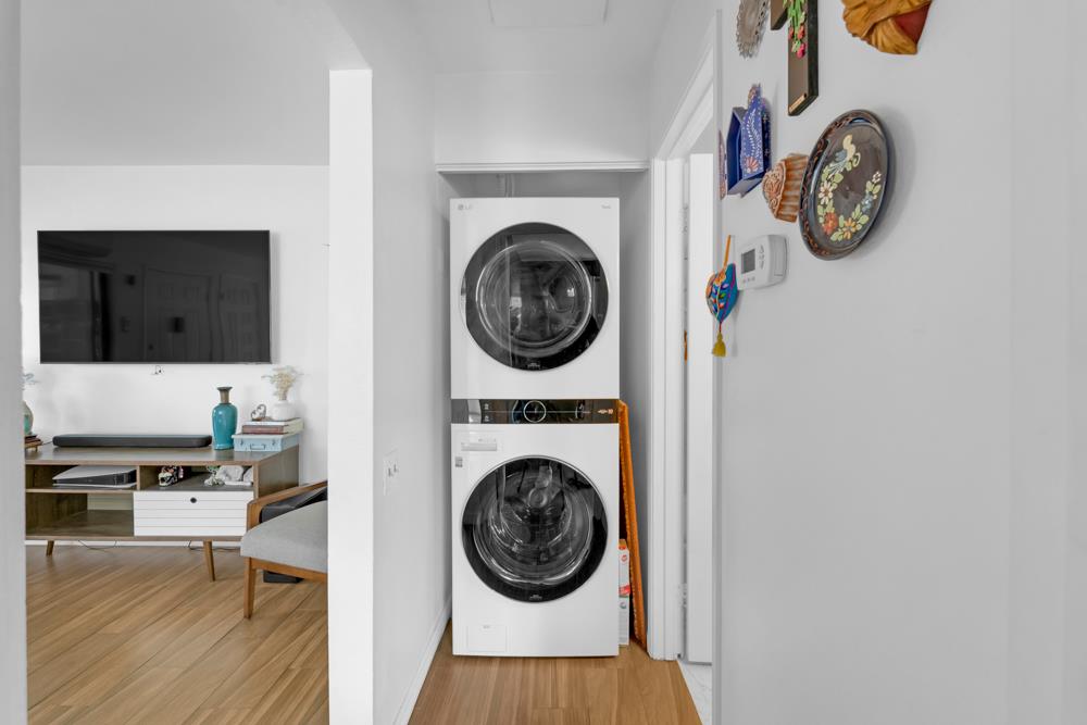 Detail Gallery Image 12 of 15 For 121 Kenbrook Cir, San Jose,  CA 95111 - 1 Beds | 1 Baths