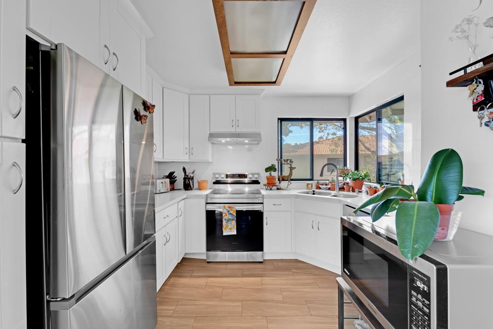 Detail Gallery Image 8 of 15 For 121 Kenbrook Cir, San Jose,  CA 95111 - 1 Beds | 1 Baths