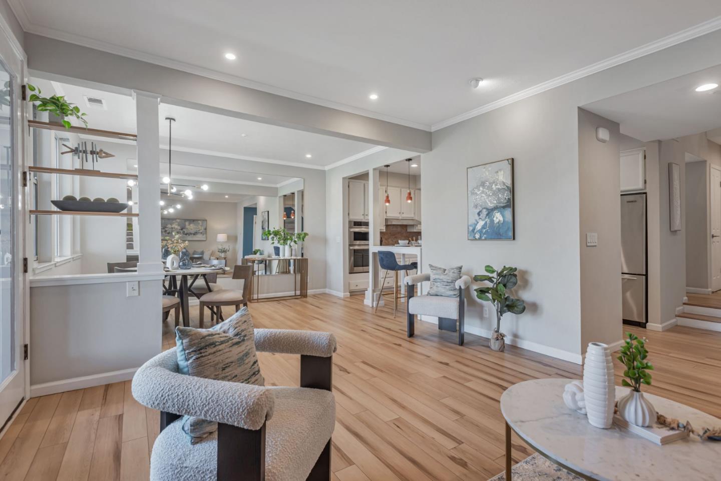 Detail Gallery Image 11 of 60 For 706 Mendocino Way, Redwood City,  CA 94065 - 3 Beds | 2/1 Baths