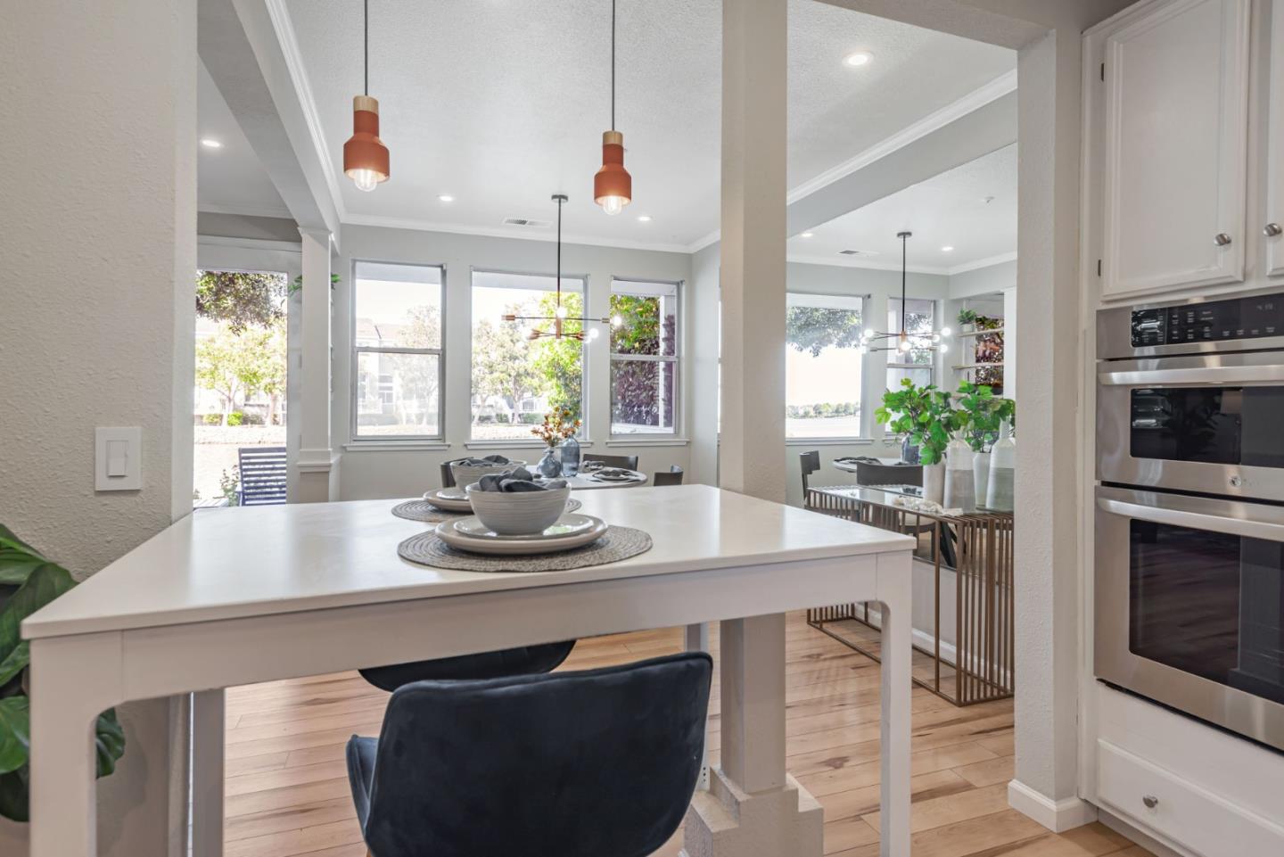Detail Gallery Image 18 of 60 For 706 Mendocino Way, Redwood City,  CA 94065 - 3 Beds | 2/1 Baths