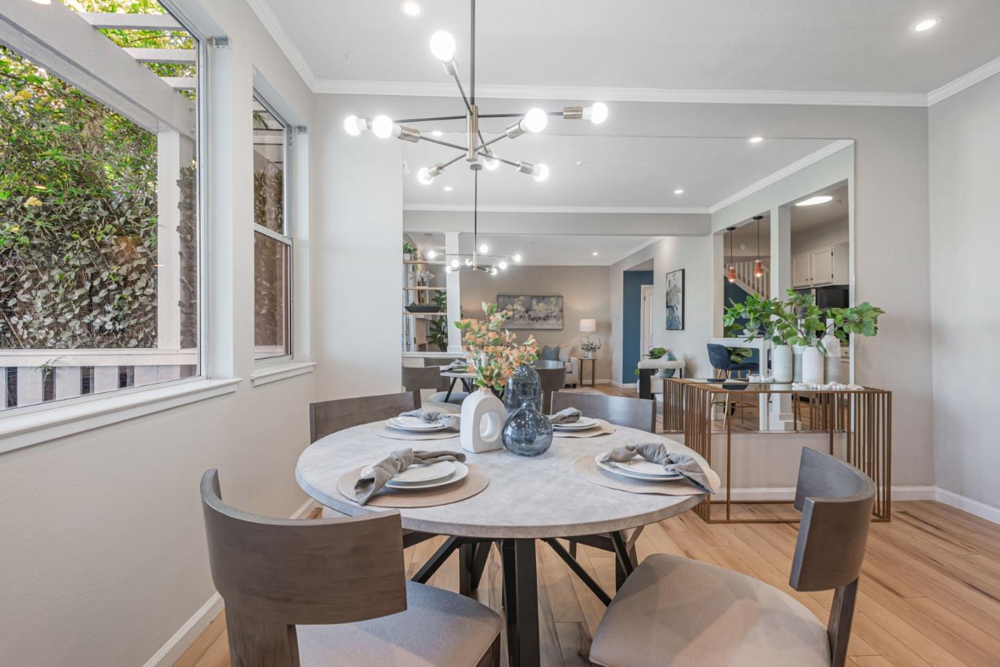 Detail Gallery Image 20 of 60 For 706 Mendocino Way, Redwood City,  CA 94065 - 3 Beds | 2/1 Baths