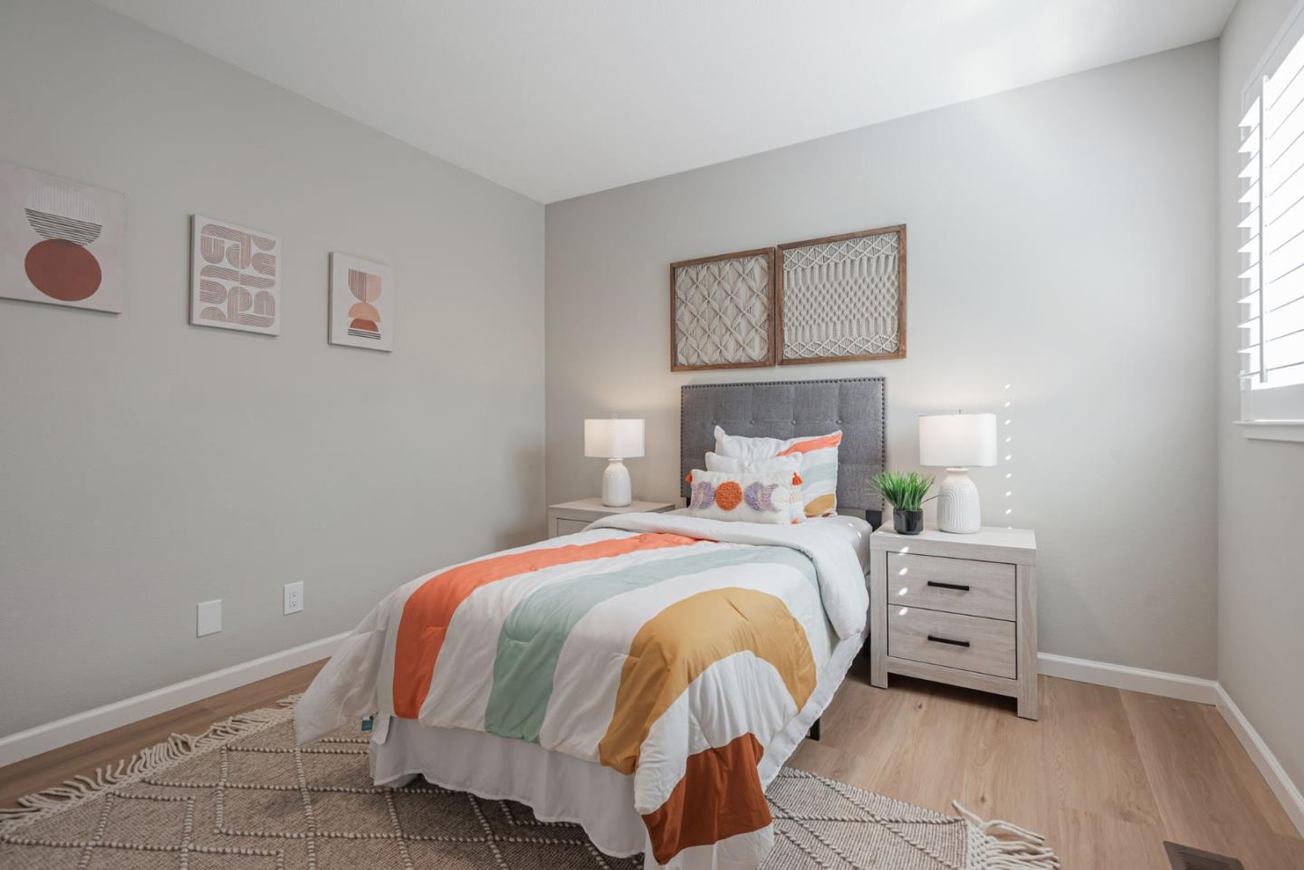 Detail Gallery Image 27 of 60 For 706 Mendocino Way, Redwood City,  CA 94065 - 3 Beds | 2/1 Baths