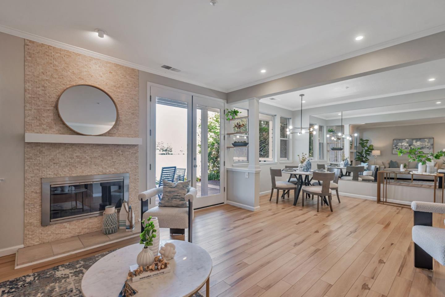 Detail Gallery Image 9 of 60 For 706 Mendocino Way, Redwood City,  CA 94065 - 3 Beds | 2/1 Baths