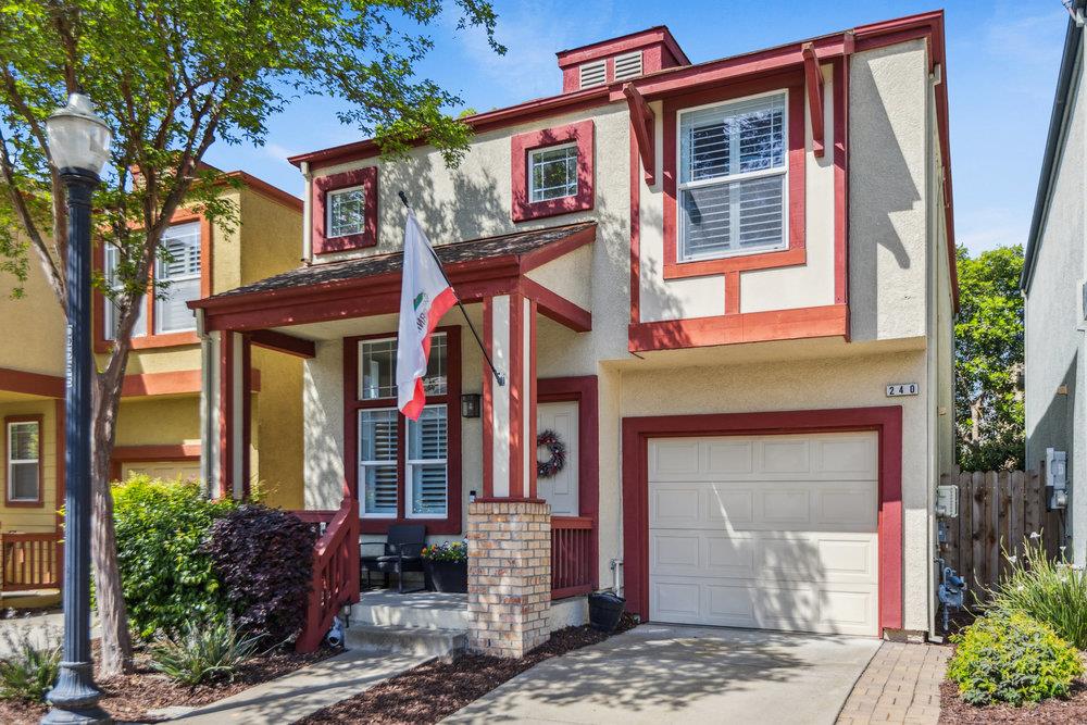 Detail Gallery Image 2 of 62 For 240 3rd St, West Sacramento,  CA 95605 - 2 Beds | 2/1 Baths