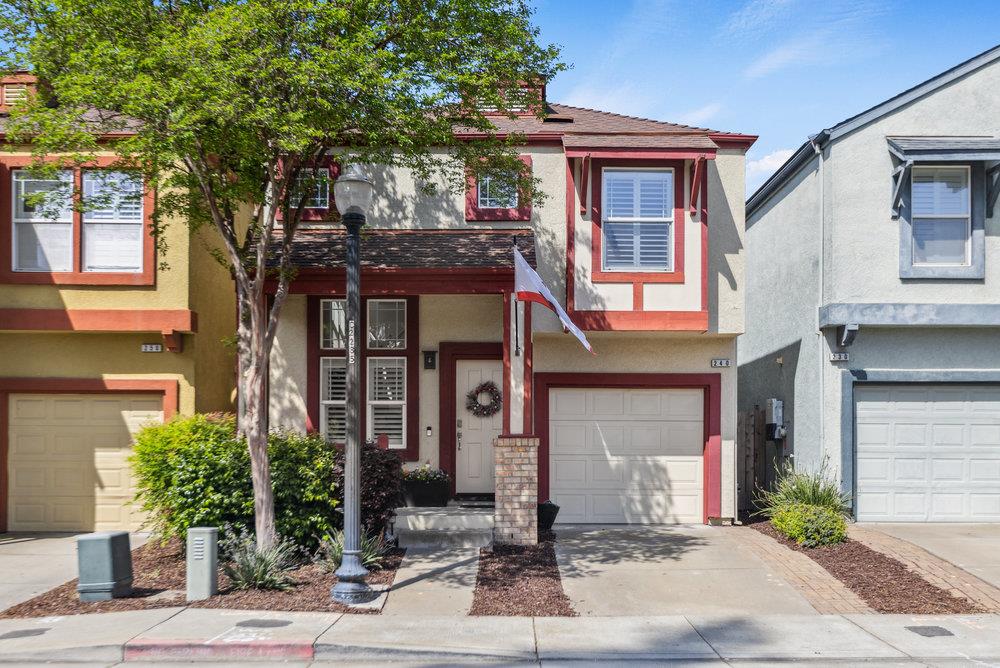 Detail Gallery Image 3 of 62 For 240 3rd St, West Sacramento,  CA 95605 - 2 Beds | 2/1 Baths