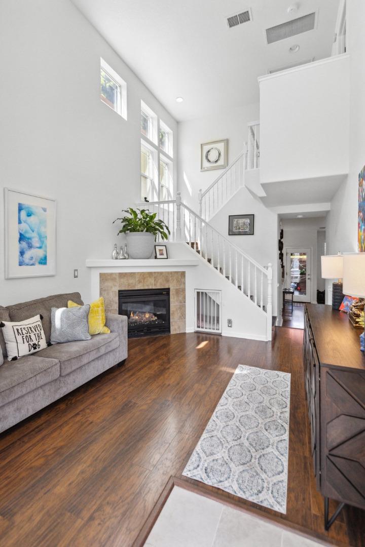 Detail Gallery Image 8 of 62 For 240 3rd St, West Sacramento,  CA 95605 - 2 Beds | 2/1 Baths