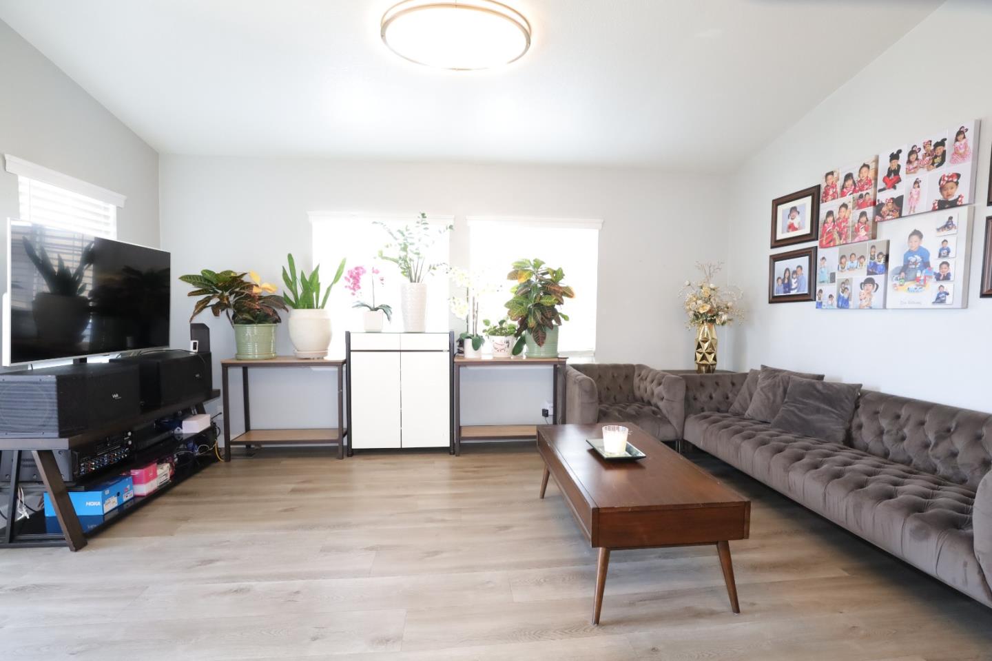 Detail Gallery Image 18 of 27 For 2600 Senter Rd #109,  San Jose,  CA 95111 - 3 Beds | 2 Baths