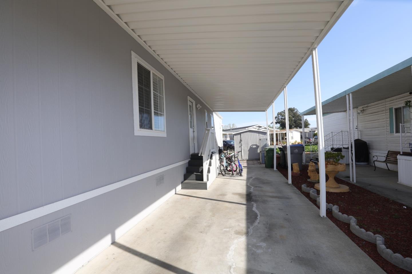 Detail Gallery Image 4 of 27 For 2600 Senter Rd #109,  San Jose,  CA 95111 - 3 Beds | 2 Baths