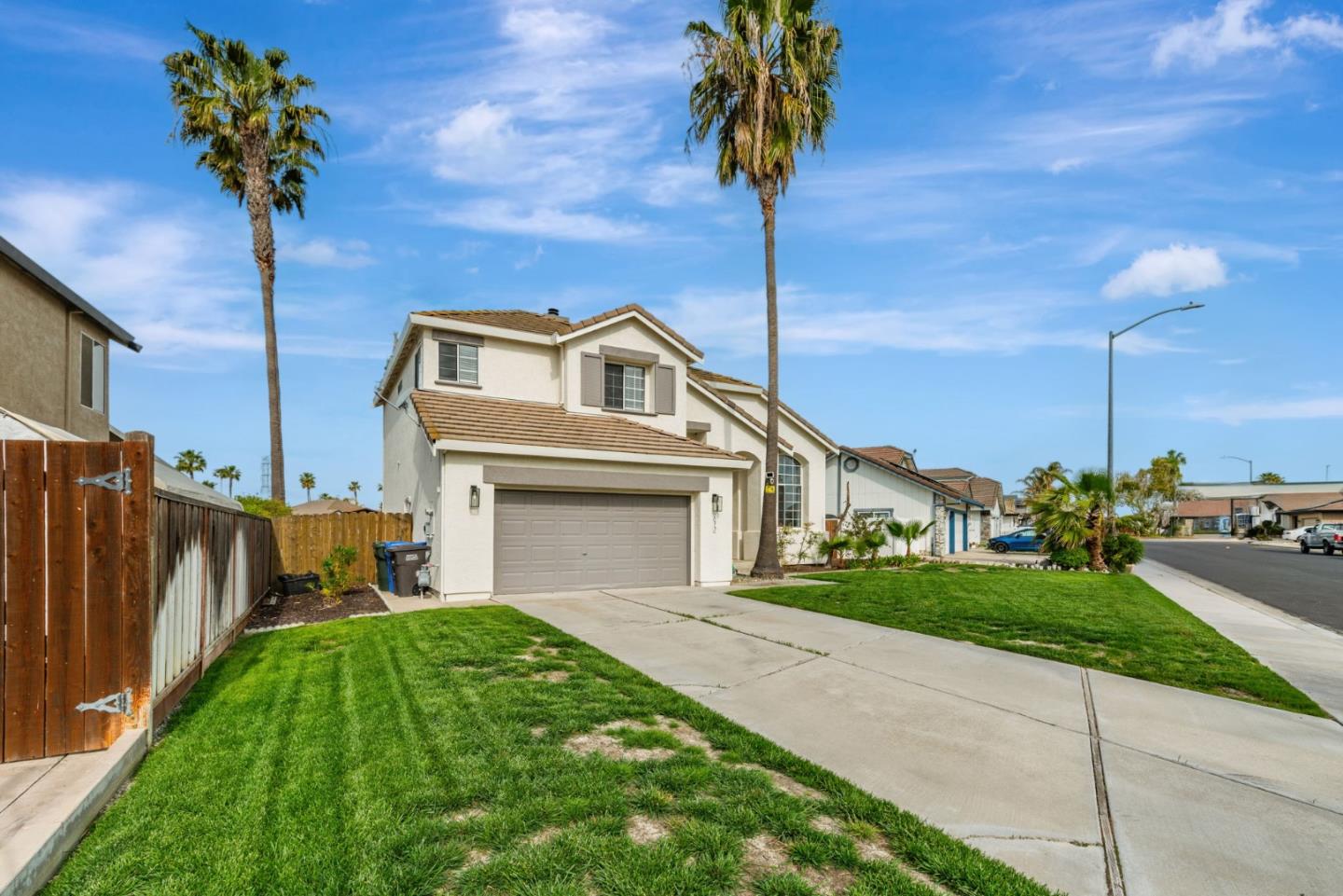 Detail Gallery Image 2 of 46 For 2072 Windward Pt, Discovery Bay,  CA 94505 - 4 Beds | 3 Baths