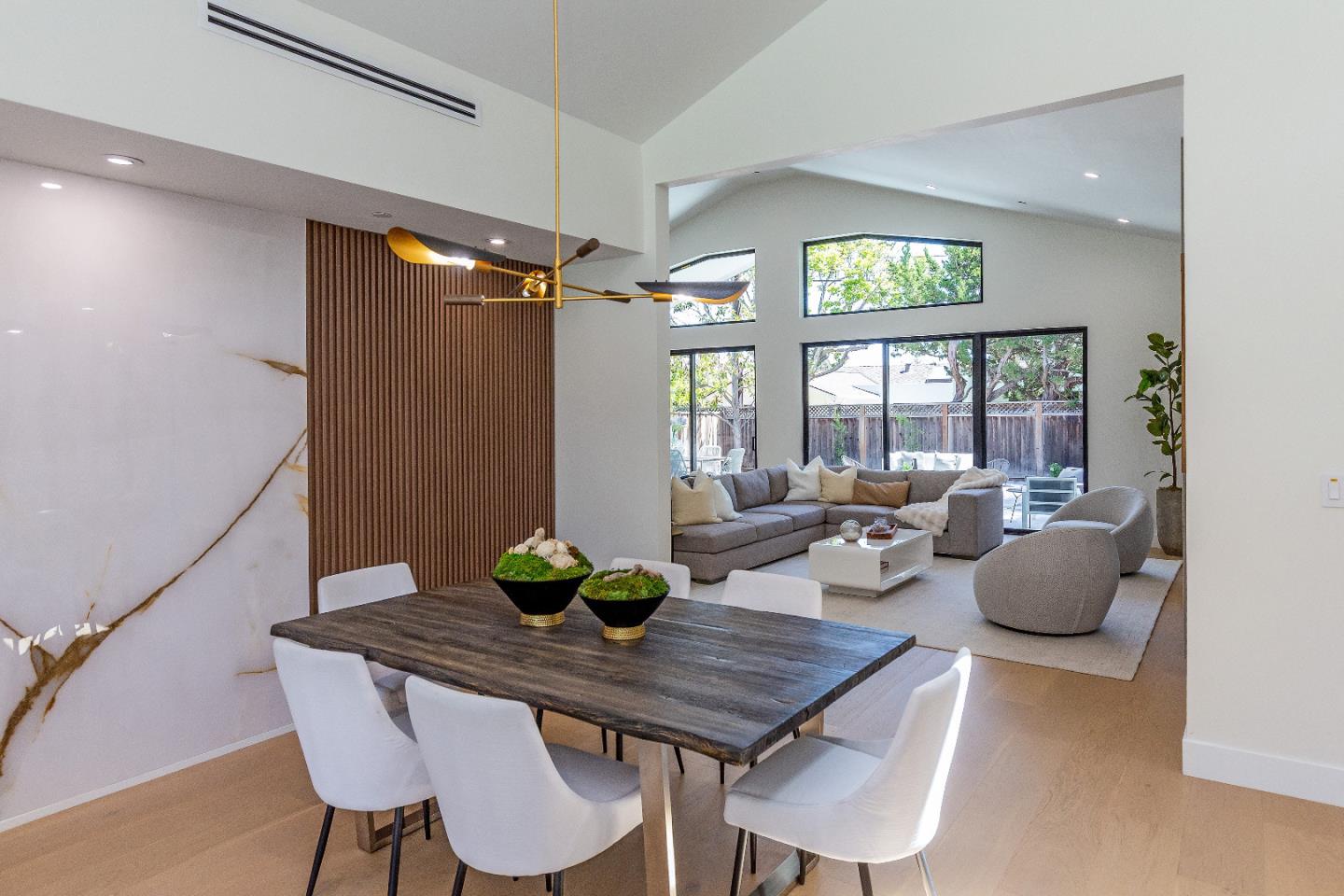 Detail Gallery Image 12 of 47 For 12766 Saratoga Creek Dr, Saratoga,  CA 95070 - 5 Beds | 4/1 Baths